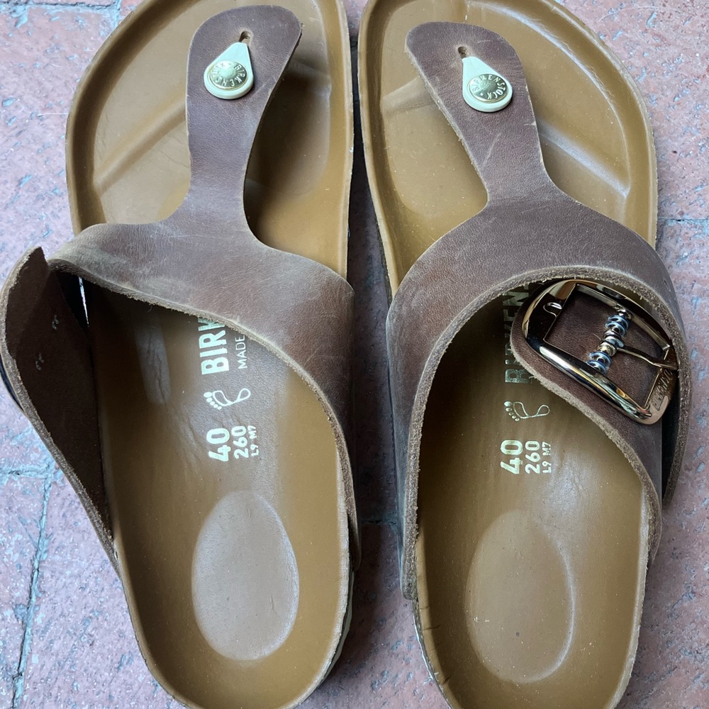 BRAND NEW IN BOX! Birkenstock Gizeh Big Buckle size 40
